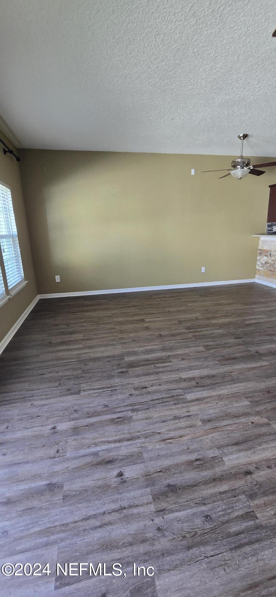 Townhouse in Jacksonville FL 1611 BISCAYNE BAY Drive 4.jpg