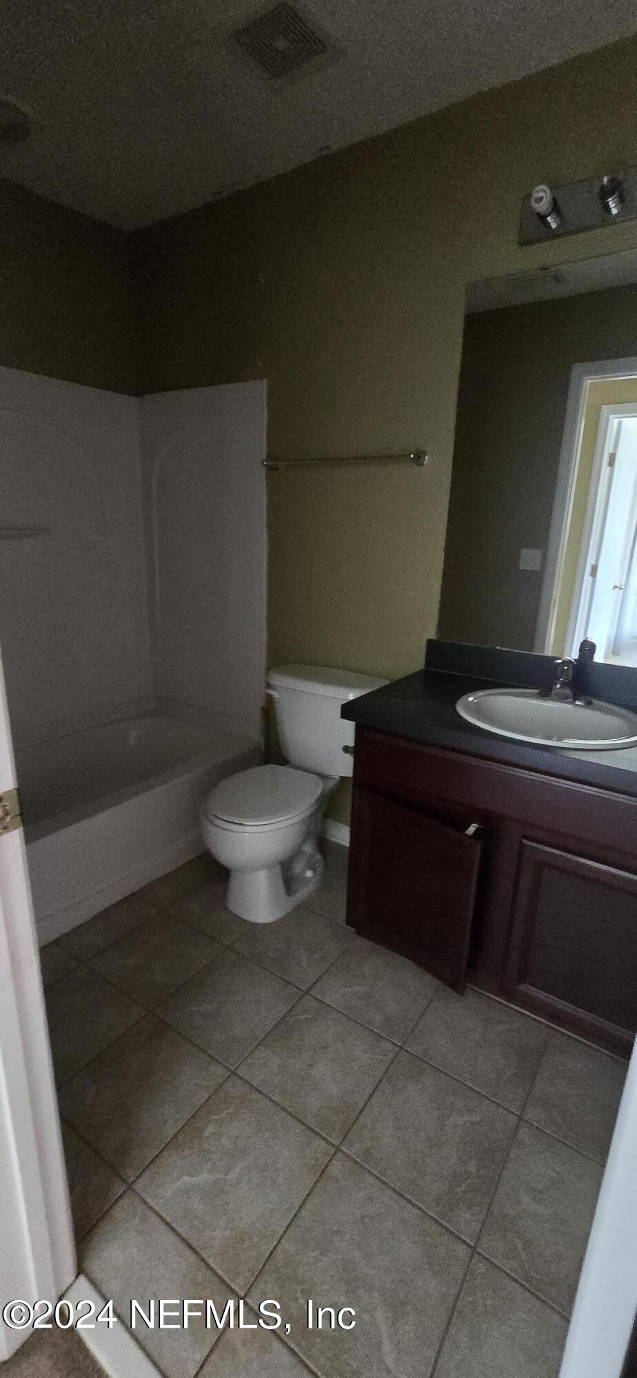 Townhouse in Jacksonville FL 1611 BISCAYNE BAY Drive 5.jpg