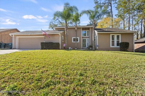 Single Family Residence in Jacksonville FL 7060 HOLIDAY HILL Court.jpg