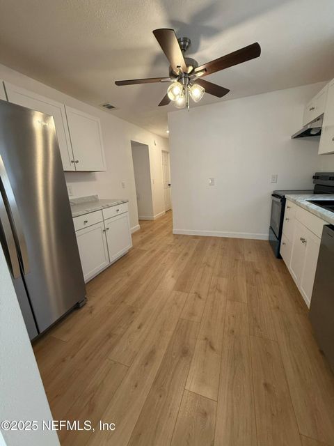 Single Family Residence in Florahome FL 143 DESOTO Drive 11.jpg