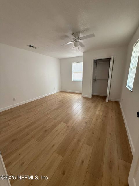 Single Family Residence in Florahome FL 143 DESOTO Drive 13.jpg