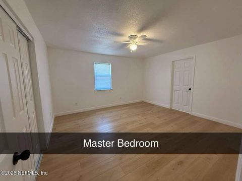 Single Family Residence in Florahome FL 143 DESOTO Drive 16.jpg