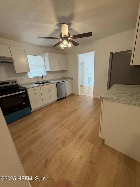 Single Family Residence in Florahome FL 143 DESOTO Drive 8.jpg