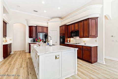 Single Family Residence in Jacksonville FL 7843 MOUNT RANIER Drive 33.jpg