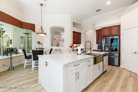 Single Family Residence in Jacksonville FL 7843 MOUNT RANIER Drive 35.jpg