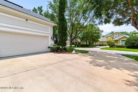 Single Family Residence in Jacksonville FL 7843 MOUNT RANIER Drive 7.jpg
