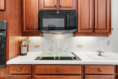 Single Family Residence in Jacksonville FL 7843 MOUNT RANIER Drive 36.jpg