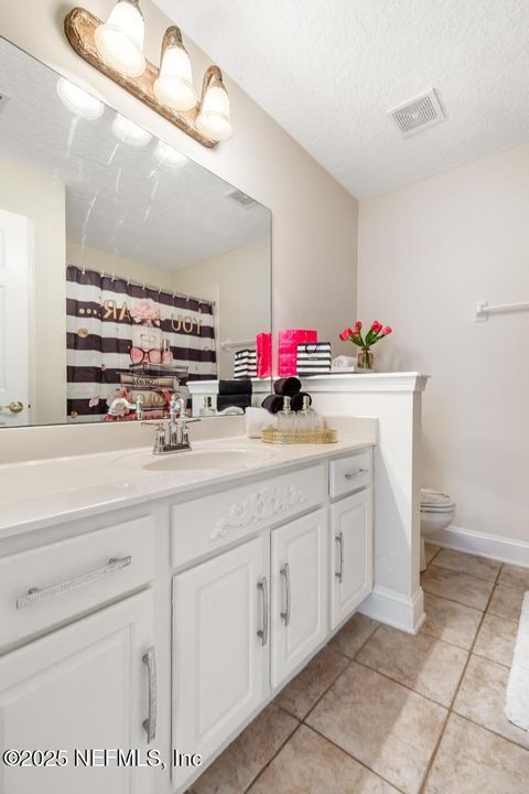 Single Family Residence in Jacksonville FL 7843 MOUNT RANIER Drive 74.jpg