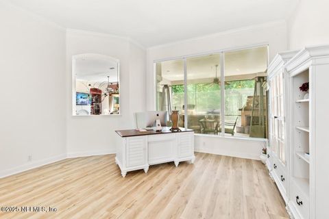 Single Family Residence in Jacksonville FL 7843 MOUNT RANIER Drive 24.jpg