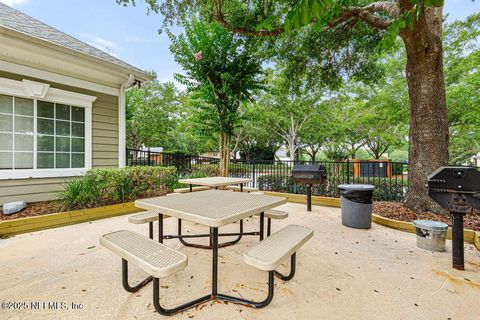 Single Family Residence in Jacksonville FL 7843 MOUNT RANIER Drive 108.jpg