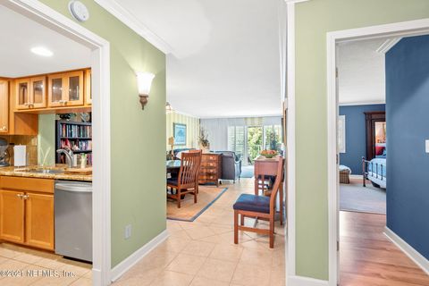 Condominium in Fernandina Beach FL 2123 BEACHWOOD Road 10.jpg