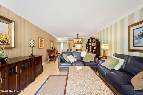 Condominium in Fernandina Beach FL 2123 BEACHWOOD Road 18.jpg