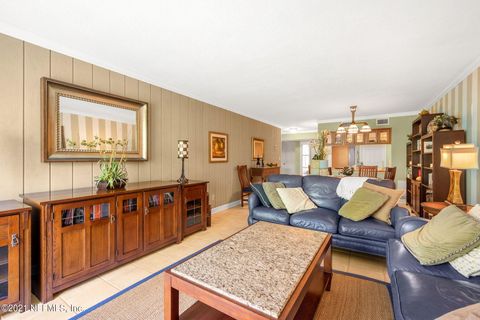 Condominium in Fernandina Beach FL 2123 BEACHWOOD Road 19.jpg