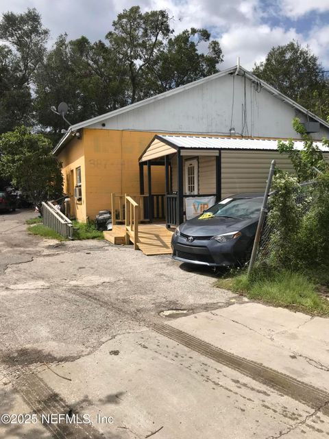 Industrial in Jacksonville FL 2305 W BEAVER Street.jpg