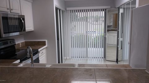 Single Family Residence in Jacksonville FL 7640 LAS PALMAS Way #149 9.jpg