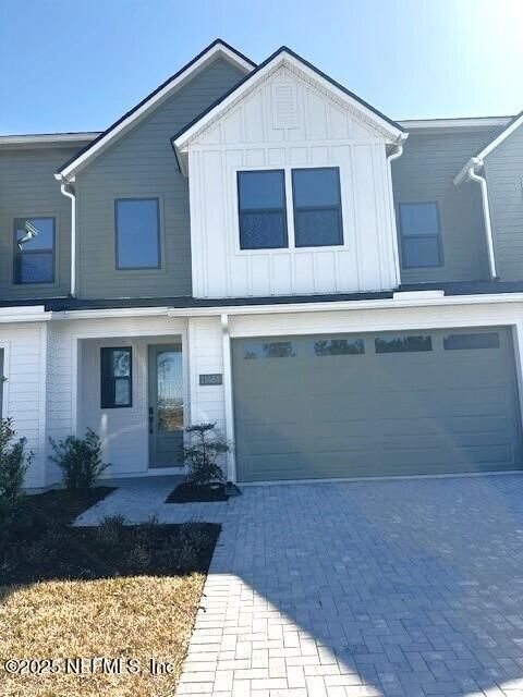 Townhouse in Jacksonville FL 11484 NEWTONIAN Boulevard.jpg