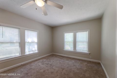 Single Family Residence in Jacksonville FL 3426 LOWELL Avenue 12.jpg