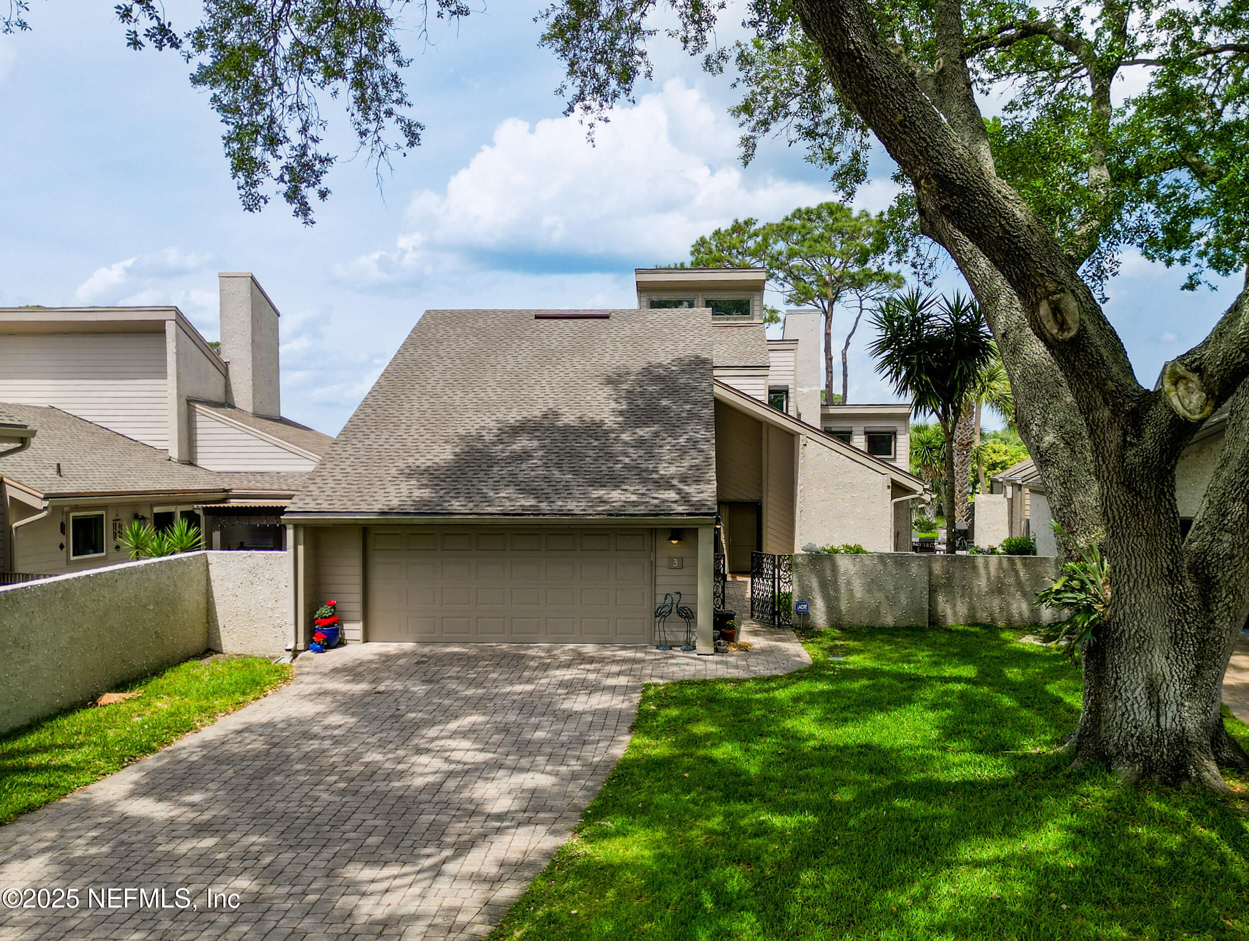 Single Family Residence in Ponte Vedra Beach FL 3 LAKE JULIA Drive 1.jpg
