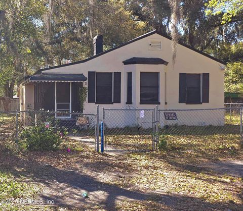 Single Family Residence in Jacksonville FL 9102 6TH Avenue.jpg