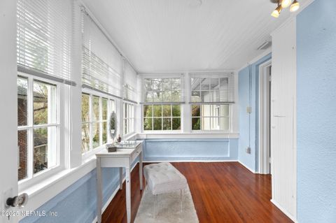 Single Family Residence in Jacksonville FL 1450 EDGEWOOD Circle 23.jpg