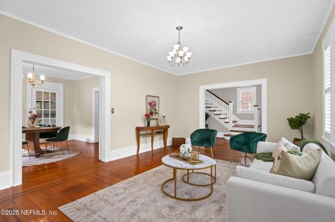 Single Family Residence in Jacksonville FL 1450 EDGEWOOD Circle 9.jpg
