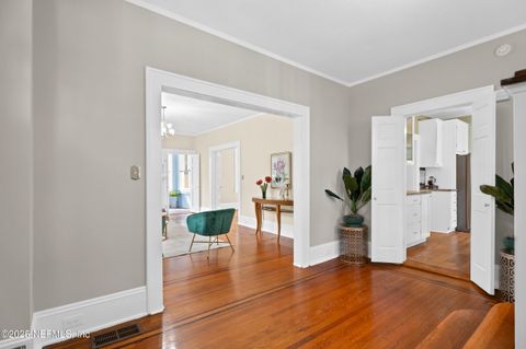 Single Family Residence in Jacksonville FL 1450 EDGEWOOD Circle 3.jpg