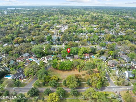 Single Family Residence in Jacksonville FL 1450 EDGEWOOD Circle 38.jpg