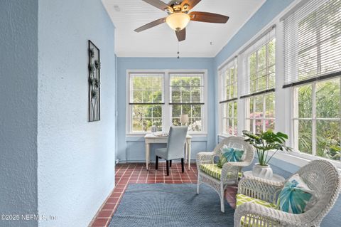 Single Family Residence in Jacksonville FL 1450 EDGEWOOD Circle 6.jpg