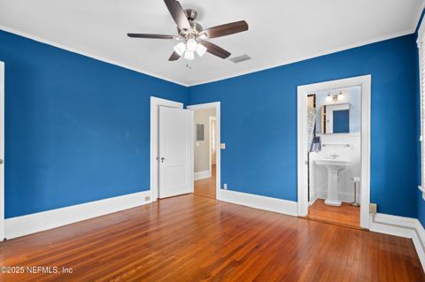 Single Family Residence in Jacksonville FL 1450 EDGEWOOD Circle 19.jpg
