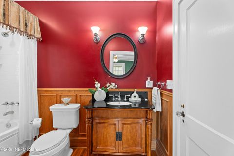 Single Family Residence in Jacksonville FL 1450 EDGEWOOD Circle 28.jpg