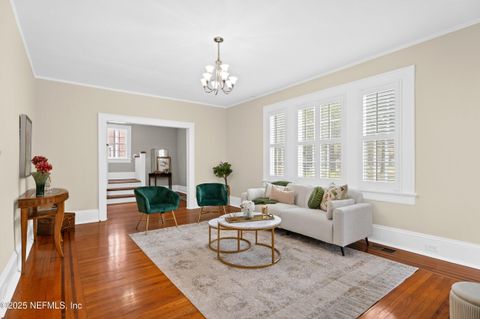 Single Family Residence in Jacksonville FL 1450 EDGEWOOD Circle 8.jpg