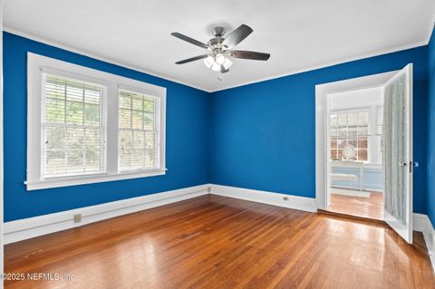 Single Family Residence in Jacksonville FL 1450 EDGEWOOD Circle 18.jpg
