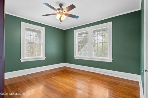 Single Family Residence in Jacksonville FL 1450 EDGEWOOD Circle 24.jpg