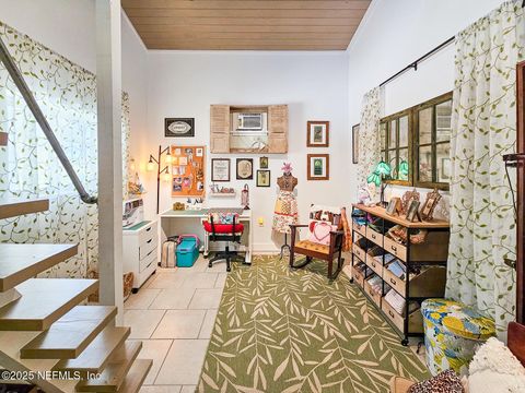 Single Family Residence in Florahome FL 1053 STATE ROAD 100 67.jpg
