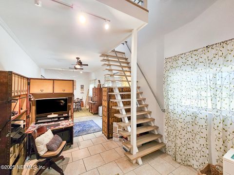Single Family Residence in Florahome FL 1053 STATE ROAD 100 68.jpg