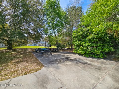 Single Family Residence in Florahome FL 1053 STATE ROAD 100 57.jpg