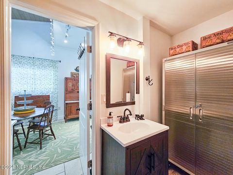 Single Family Residence in Florahome FL 1053 STATE ROAD 100 66.jpg