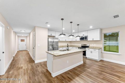 Single Family Residence in Jacksonville FL 9040 TAYLOR FIELD Road 6.jpg