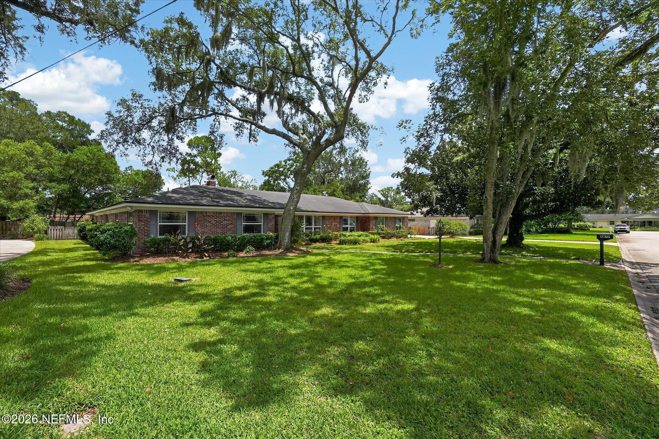8677 San Servera Dr, Jacksonville, FL 32217 photo