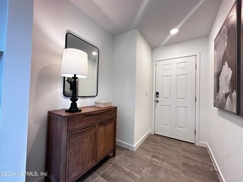 Single Family Residence in Jacksonville FL 7816 GREATFORD Way 3.jpg