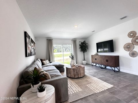 Single Family Residence in Jacksonville FL 7816 GREATFORD Way 7.jpg
