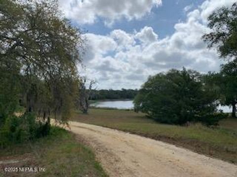 Unimproved Land in Interlachen FL 000 CENTRAL Avenue.jpg