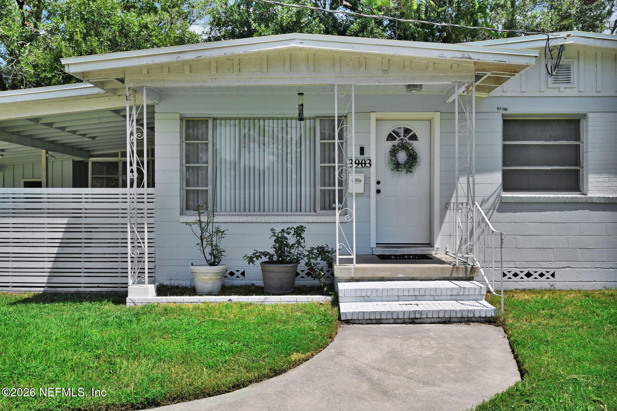 3903 Via De La Reina, Jacksonville, FL 32217 photo