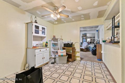 Single Family Residence in Florahome FL 670 HILLSBOROUGH Avenue 23.jpg