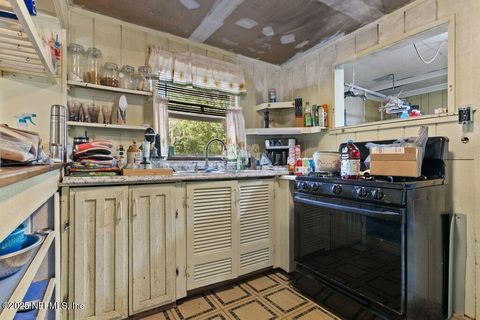 Single Family Residence in Florahome FL 670 HILLSBOROUGH Avenue 24.jpg