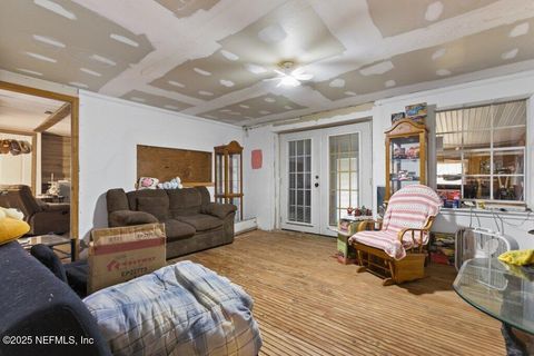 Single Family Residence in Florahome FL 670 HILLSBOROUGH Avenue 10.jpg