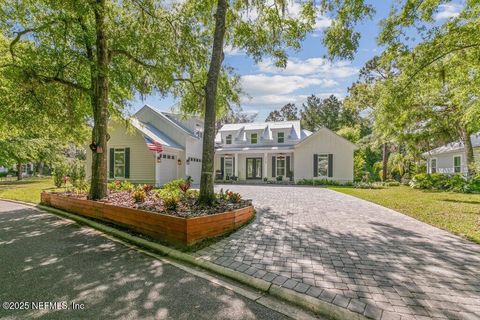 Single Family Residence in Fernandina Beach FL 96188 PARK Place.jpg