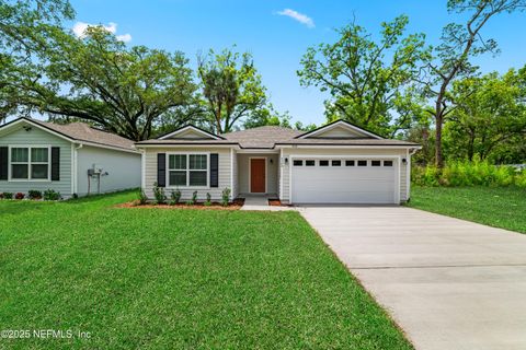Single Family Residence in Jacksonville FL 5969 FLICKER Avenue.jpg