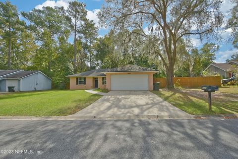 Single Family Residence in Green Cove Springs FL 1623 HARRING Street.jpg