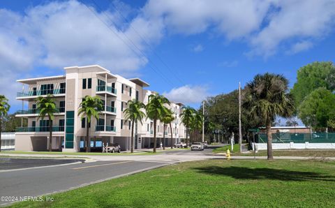 Condominium in Fernandina Beach FL 1015 ATLANTIC Avenue #208.jpg